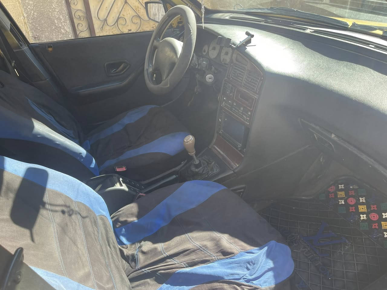 السلام عليكم بيجو بارص 2013 مطلوبه للمصرف 6اشهر بيها وكالة سيارة كلش حلوه  راعيها موجود  سعرها 16 ورقة
بيها مجال قليل ***********
