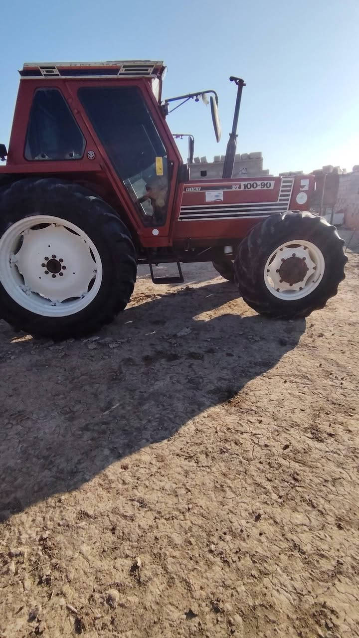 سلام عليكم مكينه البيع ١٠٠ مكفوله رقم تصل ***********
