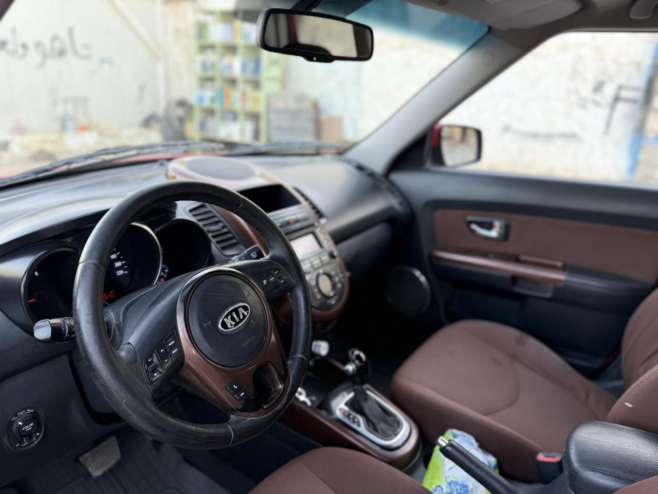 السلام عليكم
صول 2012

خليجي فول مكفوله 

بصمه 

تحكمات

كامره

فتحت سقف 

دمامات 

مكانه نجف 

118 $

***********
