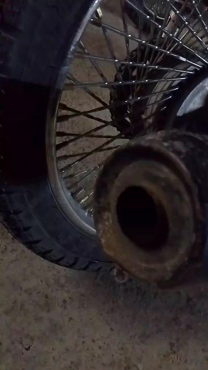 السلام عليكم  متاح مطور اراني خمس 99999 ول مطور 
ما يعوزو شي بس فلسه ول السعر 250 وبي مجال حك جيتك هذا الرقم *********** ول موقع جاني اليمن هرمات
