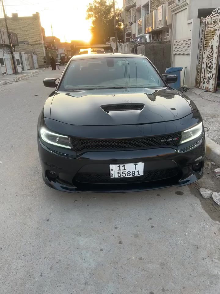 السلام عليكم اخوان جارجر موديل ٢٠١٥ سياره كير محرك صدر بل باكيت محرك ٣٦٠٠ تو ويل  سياره كلشي موظح بل فديو بيهة جاملغات صبغ اماميه وبل بيبان الاماميه اكو صبغ شاصي كفاله سياره مال جني سعر مال بيع بدون عمله قفل ١٥٠ ورقه وحخلي صوره الحادث ورقم شاصي
 ***********
