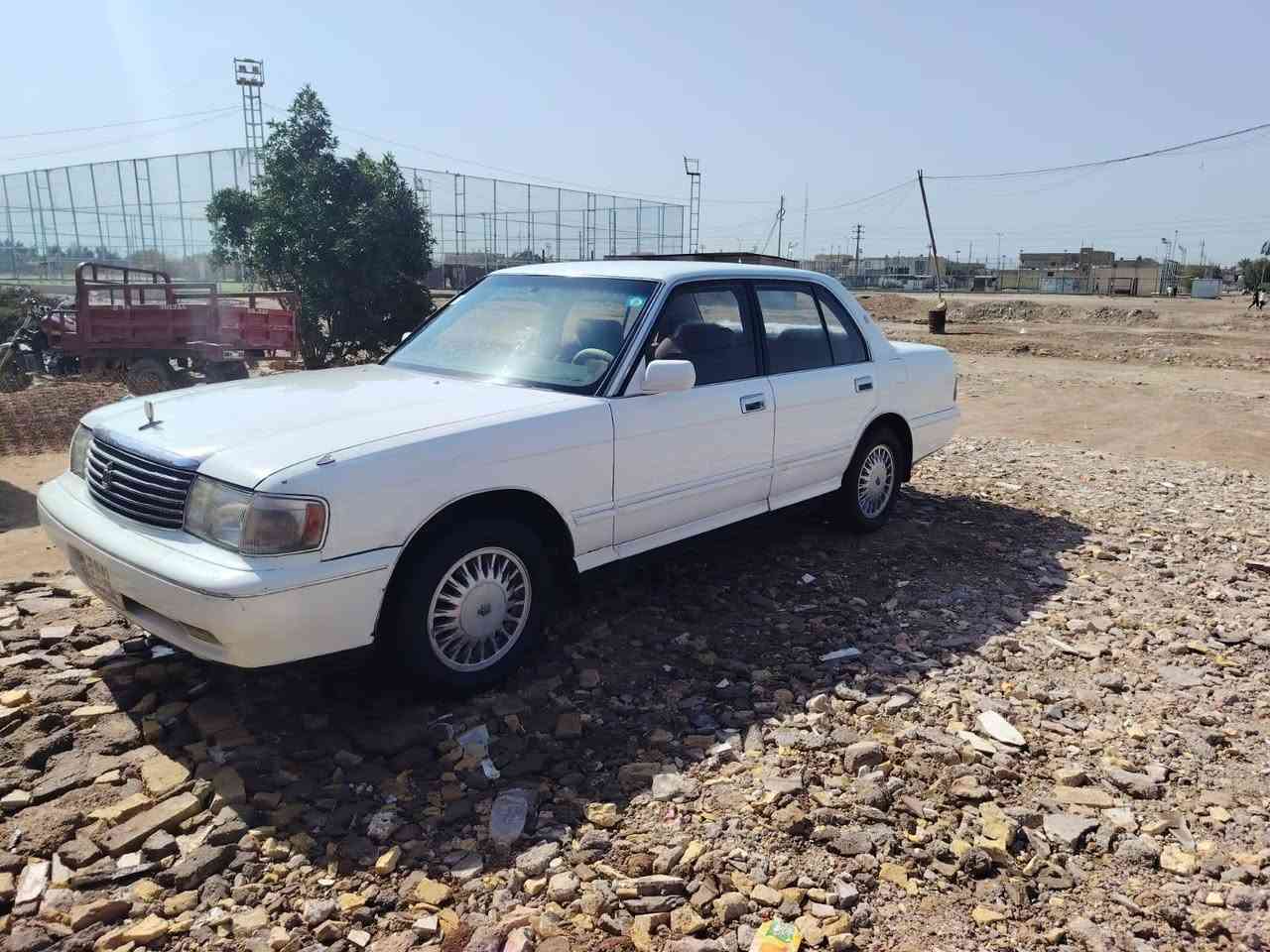 السلام عليكم ارنب موديل 1993 السيارة كفاله من الضربه والكص والنقل والعيب الشرعي كير  مكينه مكفولات حداديه جديدة تخم تاير كهربايات كله شغاله تبريد ثلج السنويه جديده ورقام جدد انكليزي السيارة جاهزه مابيه نقص السعر 73بيه مجال قليل مكاني ميسان رقمي ***********
