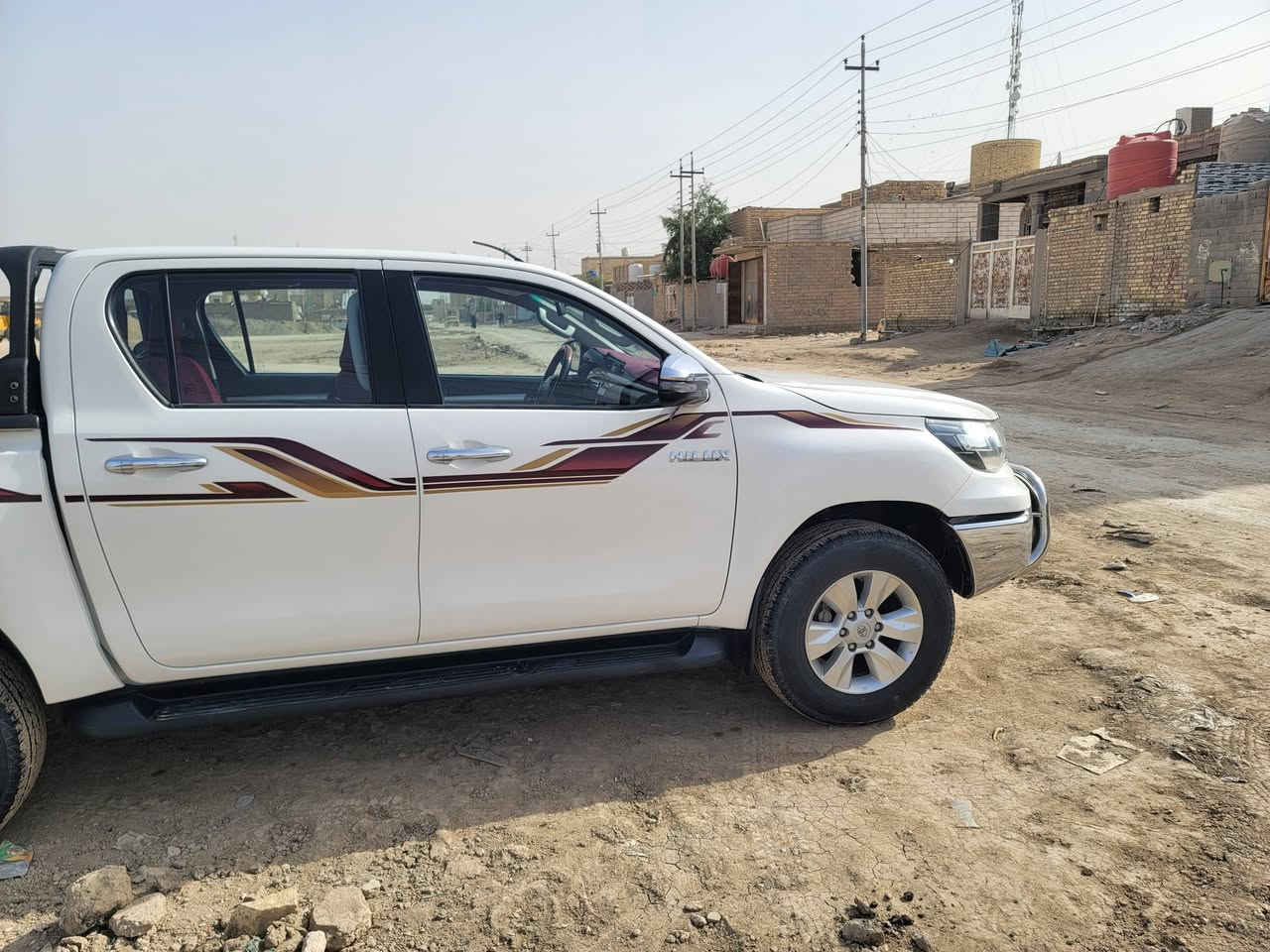 السلام عليكم تويوتا هايلكس 2019 فور ويل كويتي معروفه مواصفات الكويتي كير ومكينه مكفولات كير اوتوماتيك شركه سنوية جديده لل2031 تخم تاير جديد باتري جديد رقم انكليزي جديد مسويلها ادامه كامله  ربع دينار ماتصرف عليها تحويل ثاني يوم  مكان السياره ذي قار للبيع او امراوس والسعر وبقيه التفاصيل الاتصال على الرقم *********** وبيه واتس اب
