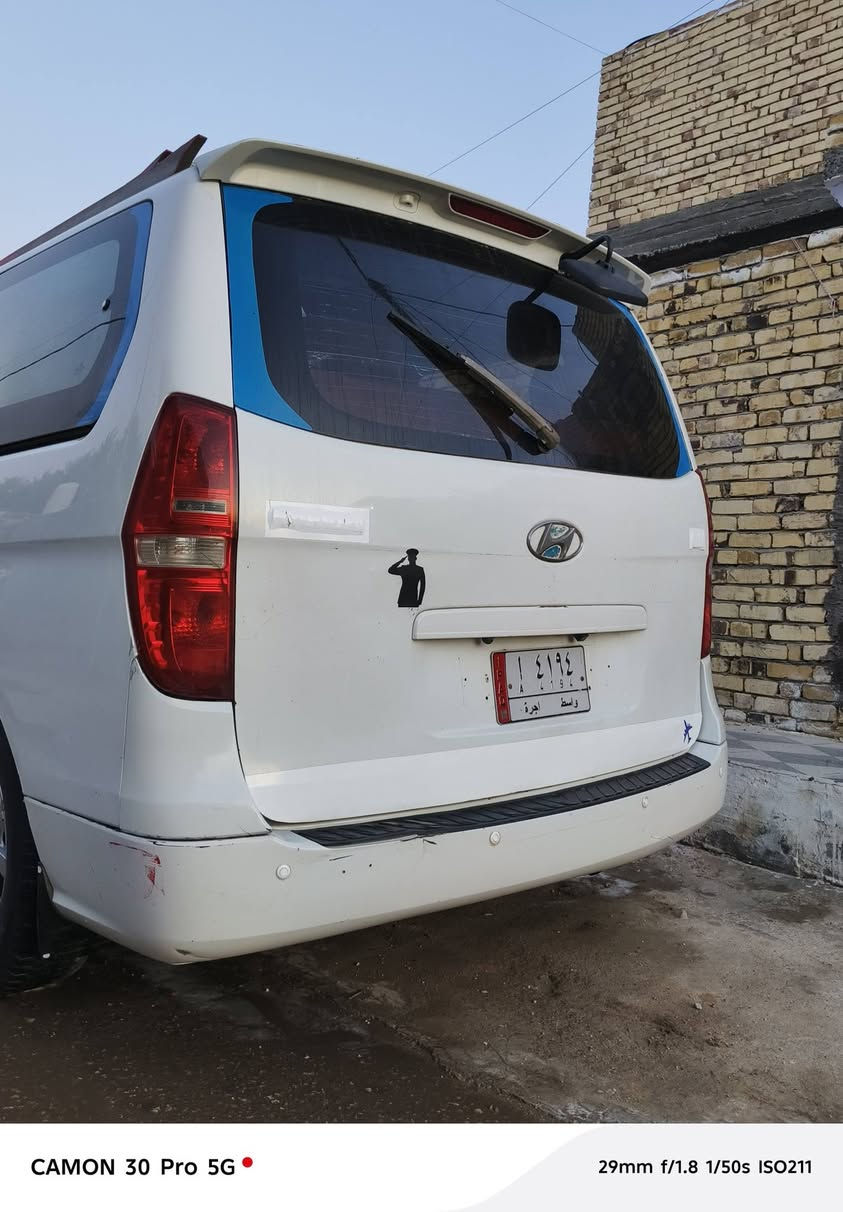 سلام عليكم شباب ستكاركس 2009 كفاله عامه ما عده بارد موضه بل فيديو سياره مال جناي عيد نشره بسسب عود الكاذبه 
عندك المكينه خير من الله صالله( 5) من تحورت كير فول تبريد فلج وره وكدام شواصي والقواعد مال دبل كفاله فول الفرفه تخبل جاهزه الخير حداديه ورا وكدام طوبه تخم تاير من كلك سياره فول صدك فول مكاني بابل القاسم واليريده هاذ رقمي  (***********) وتحياتي الجميع
