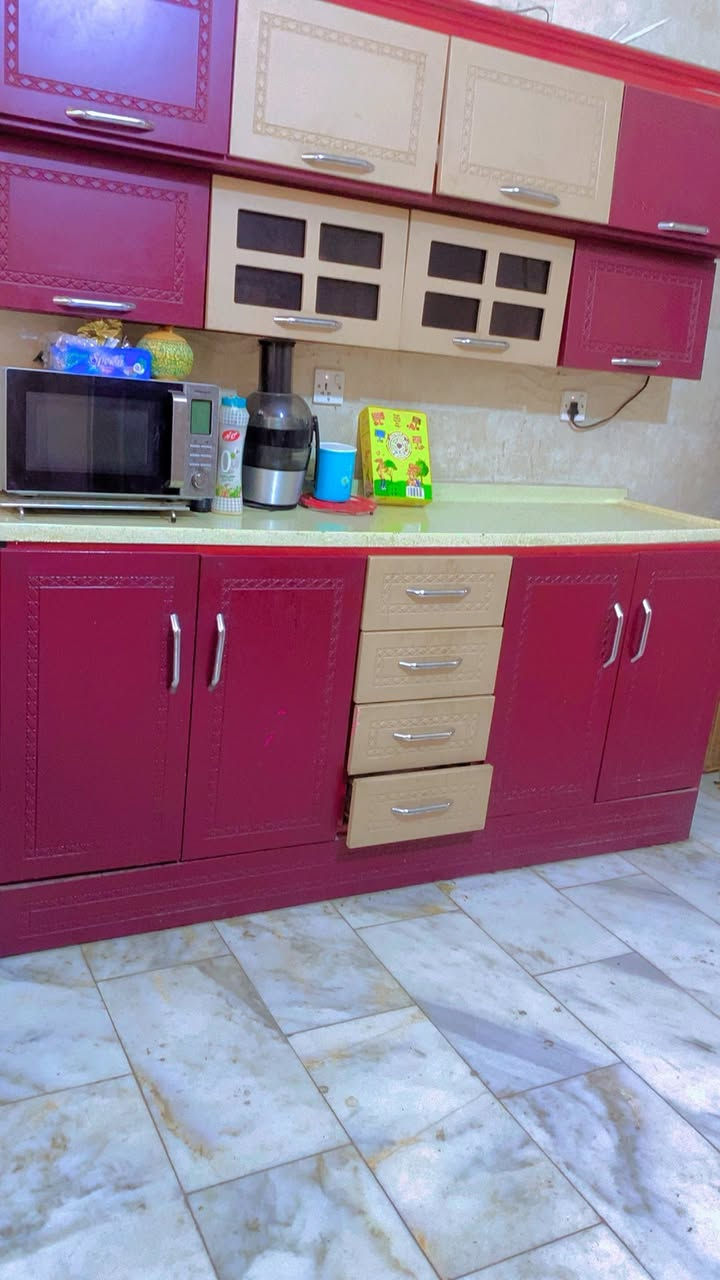 كاونتر تفصال درجه اولى داخل المنيوم ثقيل سطح مرمر قياس الكاونتر المجموع الكلي من غير الملحق 3 امتار و60 جديد مستخدم قليل جدا


**إذا كنت صاحب هذا الإعلان وتريد حذفه لأي سبب، رجاءا أرسل رسالة إلى الدعم الفني**