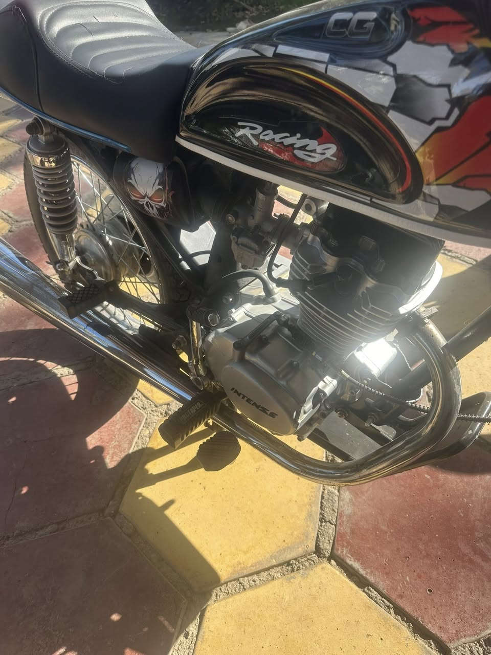 السلام عليكم انتنس لبيع اوراق الدراجه حلوه وناشفه لبيع ***********
