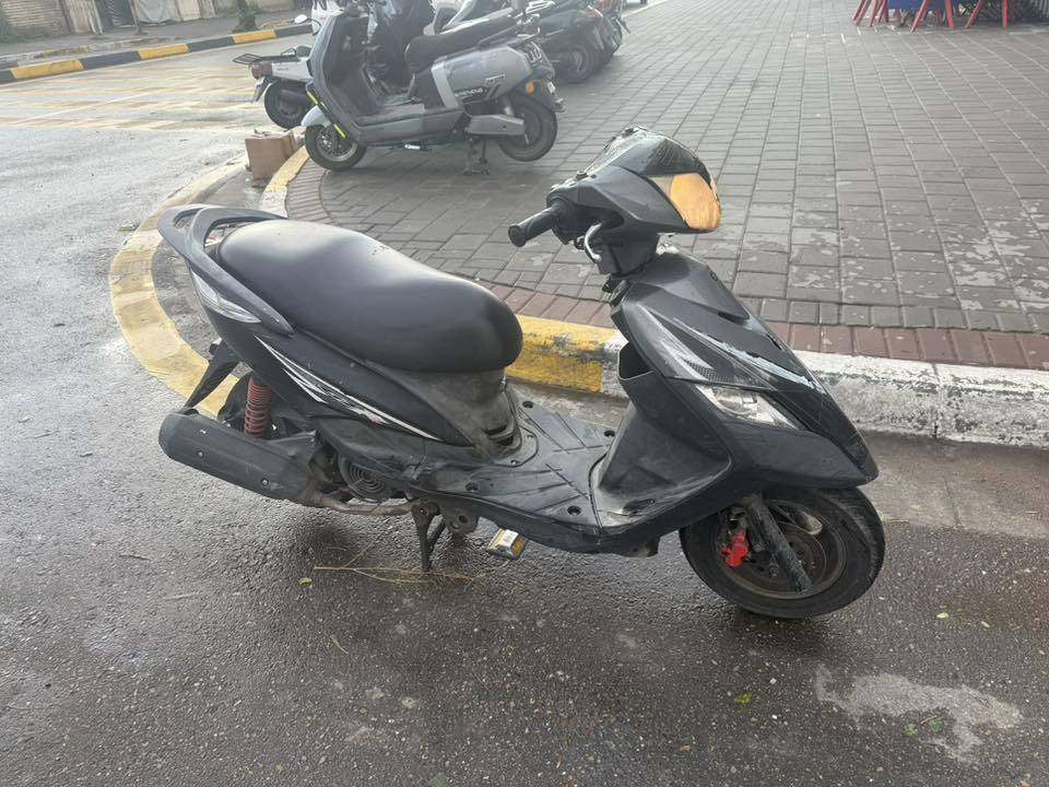 سلام عليكم دراجه ثعلب رمبه مكينه كفاله
الكفرات كما موضح بالصوره نضافه ختم واحد
الدراجه طالعه من مجمع الحريه صارلها ٣ اشهر اوراق كامله
مطلوب مراوس ب ماكس عدله نضيفه
***********
