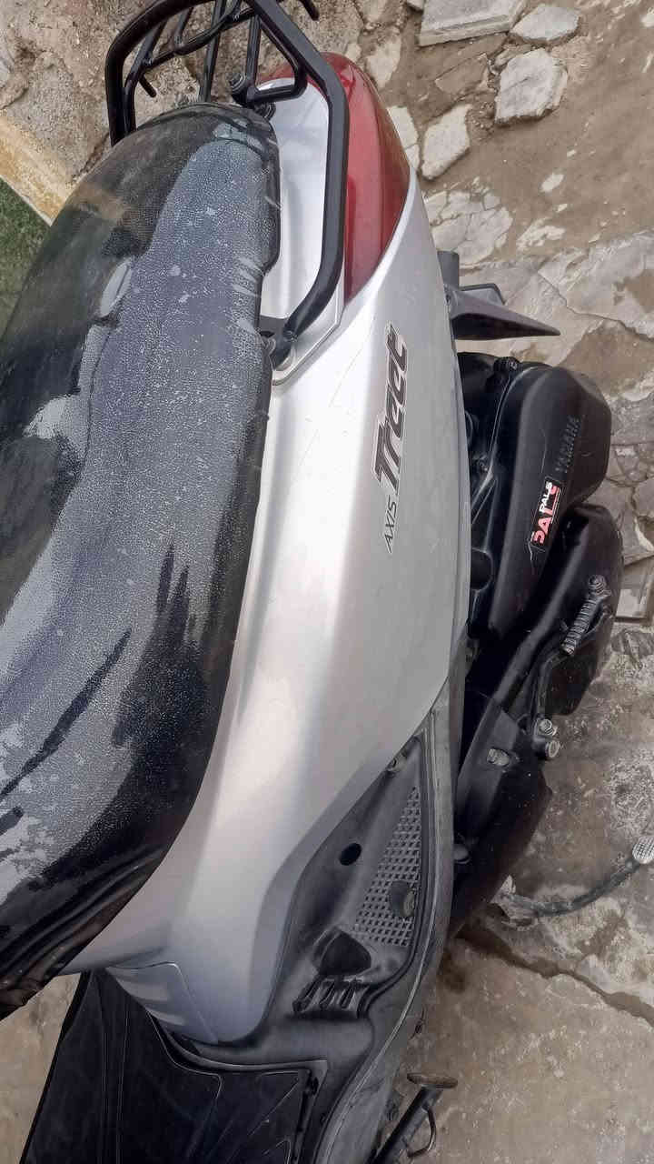 الكزز الياباني نظافة مكينة ابلاد خرسة ناعمة .        مال جناي نظيفة ابلاد السعر مليون و ٢٥٠ الف عراقي           راسلني خاص وخادم الطيبين جاهزة ابلادية بغداد الدولعي راسلني *********** بغداد الكرخ الدولعي
