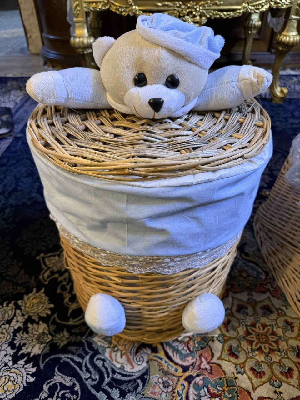 كركوت حجم كبير سلة ملابس  مع سلة ممات غير مستخدم قطن 100%
السعر 80 الف سعر نهائي


**إذا كنت صاحب هذا الإعلان وتريد حذفه لأي سبب، رجاءا أرسل رسالة إلى الدعم الفني**