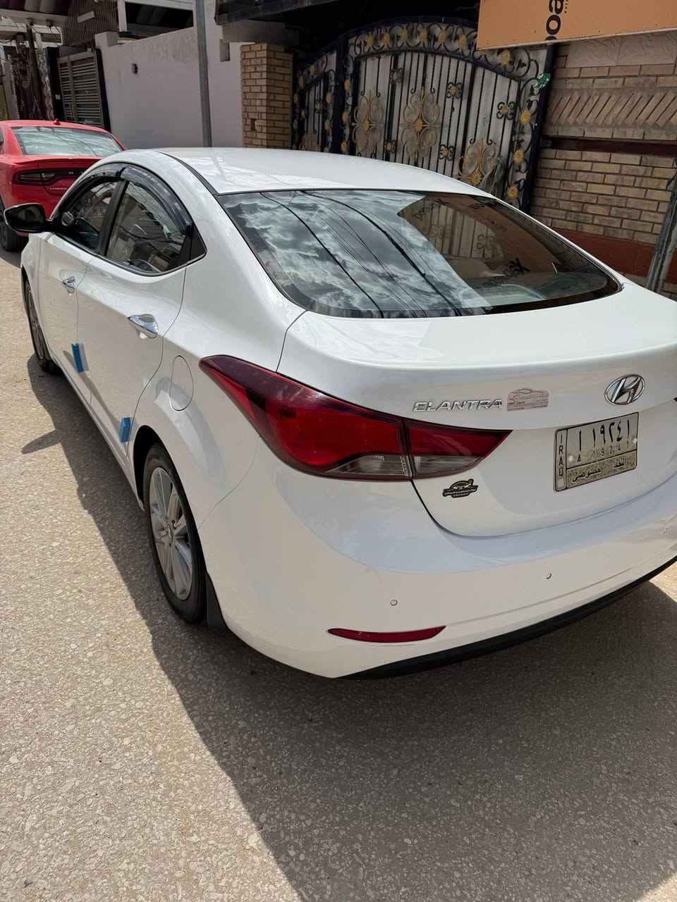 اللهم صلي على محمد وآل محمد
النترا موديل 16 كفاله عامه 
خليجي فول مواصفات عدى البصمة
محرك 1800 لا تنقيص ولا تبخير 
السعر  135  وبيها مجال 
 مداور ثاني يوم 
سياره ادامه كامله وجاهزه للاخير

تخم تاير جديد حدادية جديدة تبريد خير من الله  / 
مكان السيارة النجف حي ميسان

الاتصال/  ***********
