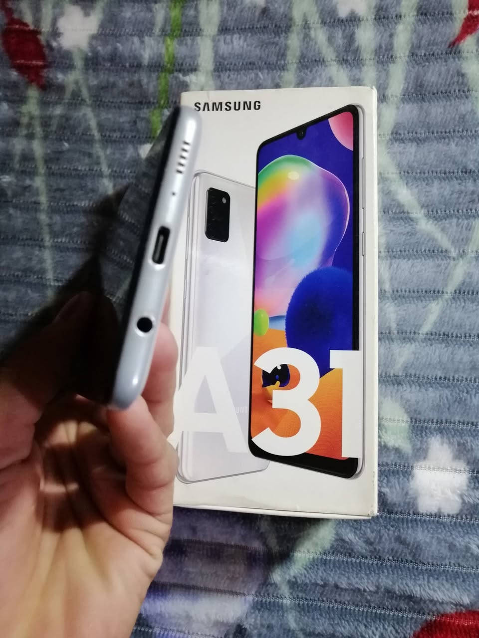 كلكسي اي٣١ ذاكره ١٢٨ رام ٤ جهاز نضيف ومكفول كفاله عامه بي فقط هاي بضهر من حافظه وصار هيج  ملحقاته كارتون فقط ١٠٠ بي مجال


**إذا كنت صاحب هذا الإعلان وتريد حذفه لأي سبب، رجاءا أرسل رسالة إلى الدعم الفني**