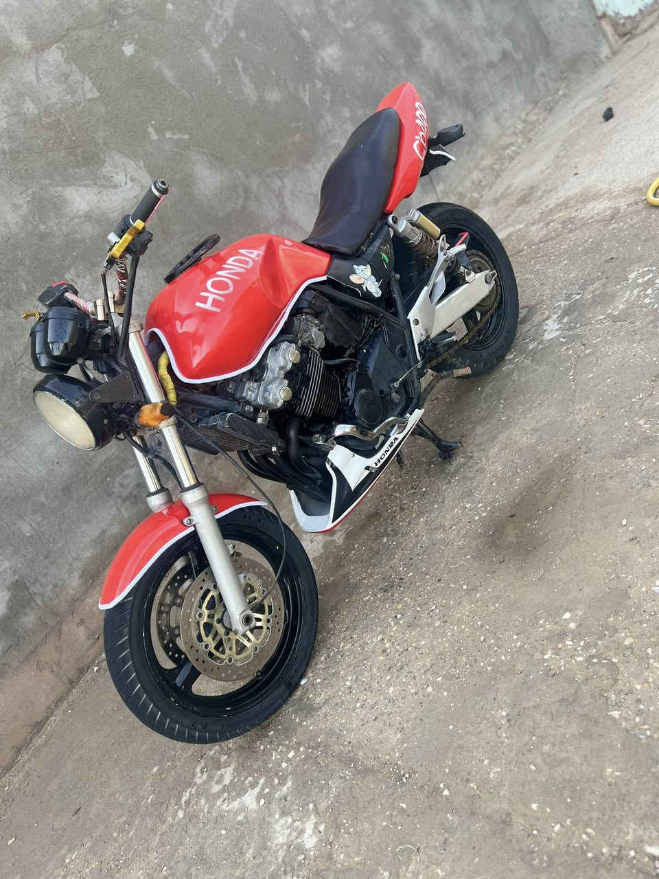 سلام عليكم سي بي فور جيل ثاني بيع اومراوس بيراني وفرق سعر (مليون و300 ) وبيه مجال لطيين مكان دوانيه دغاره محركه مرفوع كور لا دخان ولا تنقيص شلعه ومعدل يخبل كهربايات كله شغاله ما نقصه لو برغي المو شراي لا يتعبني للستفسار ***********
