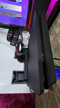 سيت اب متكون من  1. PS4 peace+ يده الاصليه + كارتون   2. دركسون V9 الف...