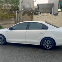 جيتا ٢٠١١ • محرّك V5 ٢٫٥ • بدون صبغ