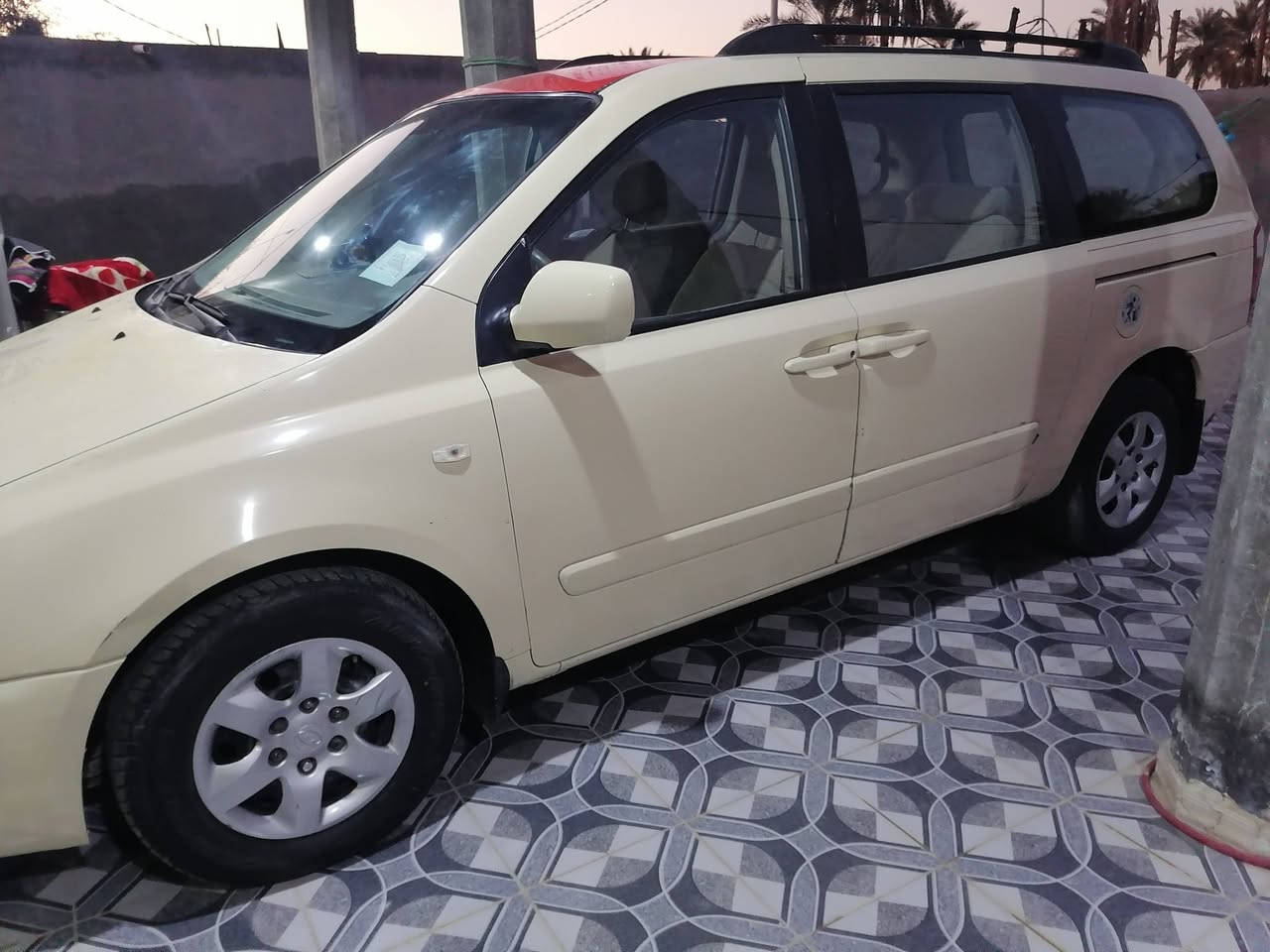 سلام عليكم اخوان كرنفال مديل ٢٠٠٨ رقم بغداد انكليزي الجديد مكفوالة وجاهزة مكينة كير تبريد سيارة كشرة صافي لا جراد ولا شخوط وياة منضومت غاز سعرة ١٢٦ مكانة بالرميثة *********** واتساب ابو احمد الحساني
