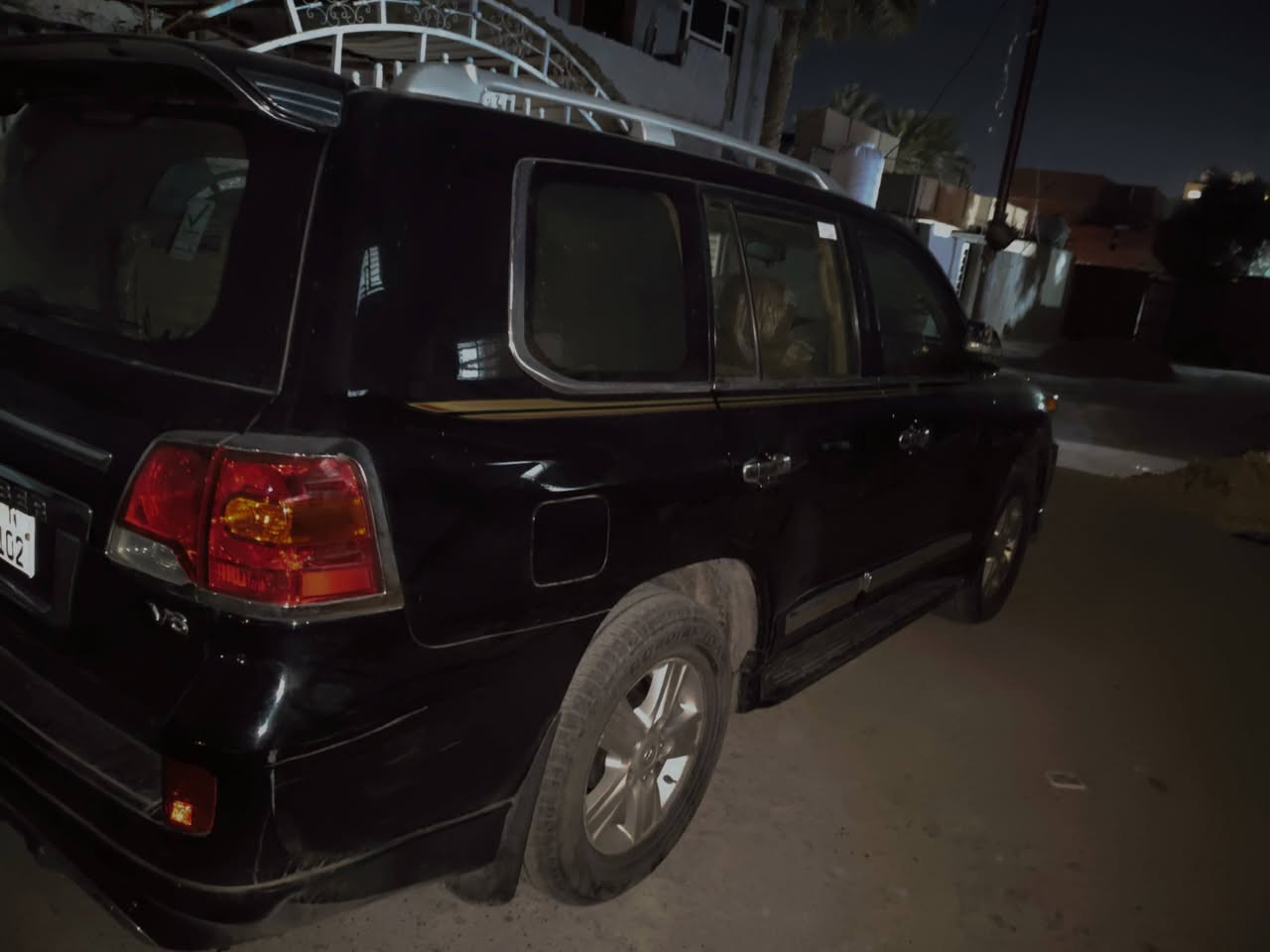 لاندكروزر 2014
مكفولة كفالة عامة  
#السعر 4 شدات و 20 ورقة وبيهه مجال 
سيارة نضيفة بمعنى الكلمة 
رقم بغداد الجديد 
تحويل مباشر 
ماشية 95 الف حقيقي 
فول مواصفات 
#بانوراما
#حساسات 
#حساس #جانبي
#حساس #خلفي
#حساس #امامي 

#للتواصل :: ‏‪‪0771 540 0769‬‬‏

او واتساب ***********
