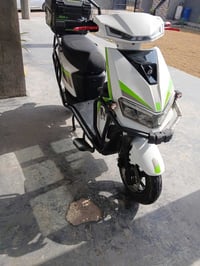 سكوتر كوري • ام ار ٢٠٢٥ • ٦ باتري جدد