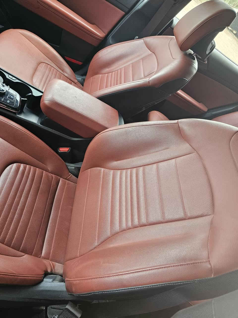 تسابق الريح، لايُشق لها غبار، ذات صهيل جميل  🙂
سبورتج 2023 امريكي فول مواصفات.. المسافة 60 الف كم، رقم بغداد، للاطلاع على الضرر الدخول الى حجي گوگل الذي لايكذب ابدا.( ضربتها بچم). السعر 215 مع المجال القليل.. 

للاتصال ***********

ملاحظة: لم تكن عند دكتوره ولا ضابط ولا مهندس، بل راعيها فلاح والفلاح يعتبر السيارة كالفرس لايهينها ولا يهملها 🐎🐎
