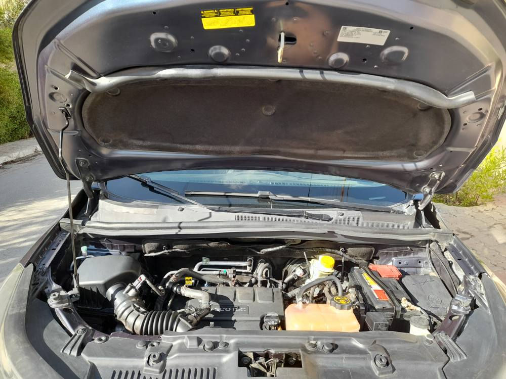 شوفرليت تراكس للبيع 
موديل ٢٠١٩
محرك ١٤ تيربو 
مواصفات 
كير اوتوماتيك 
جامات كهربائي 
مرايا كهربائي 
شاشة وكاميرا 
تحكم استيرن 
كشن هيتر
تخم تايرات جديد
صدر أمامي وخلفي جديد

بي صبغ جاملغ أمامي سايق+باب سايق 
وربع بونيت 
بدون دواخل

كوبون بنزين بي 
سعر سعر  ٩٤
بي مجال 
مكان كركوك 
***********
*********** كركوك, العراق
