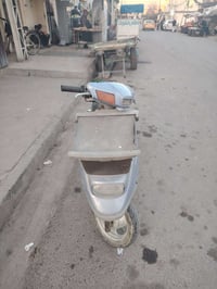 بزون • شغال • كهربيات تشتغل