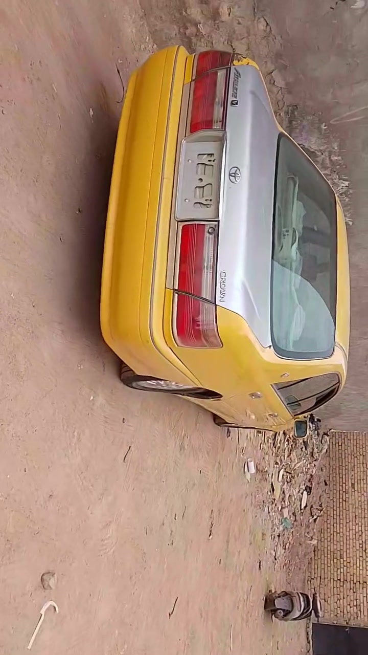 السلام عليكم اخوان الملكي 2005 رقم بغداد احمر سعر 40 ورقه بيها مجال الالوا ن العنوان العماره لا نوقف بالهيئه ولا بالغرامات سياره ما عليها مرور مكينه وقير واكثر جديد تخم تاير جديد باكر جديد ***********
