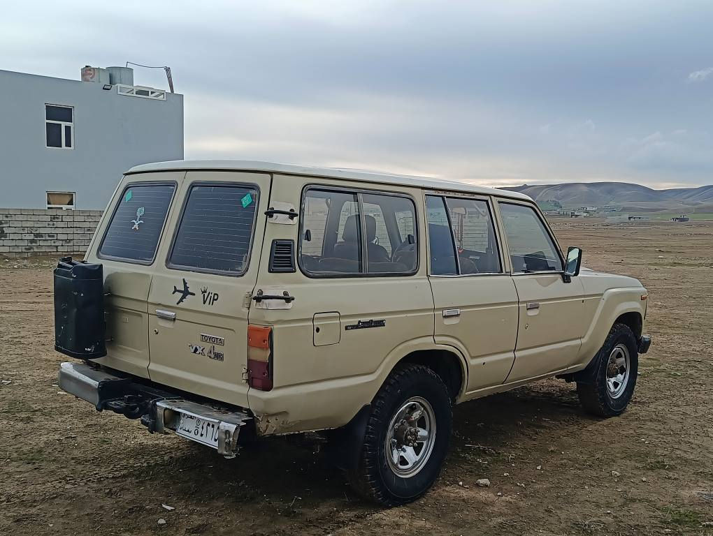 لا ندكرؤز موديل ٨٩ كير و مه كينه واكسلو ده بل اكسلي به شه رت  ارم يه سقان سليمانيه غاز و به نزينه ٣ ايف شه ش كير ديسك باوة جوار تا يه لؤكي له زيره جوار جرا ناو نيشان جه مجه مال *********** شمشمل, السليمانية
