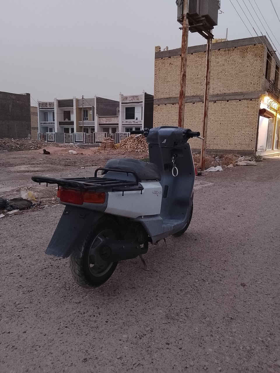 سلام عليكم دراجه بيكم البيع دراجه كامله سلف نكره هندر كهربايات شغاله اشاير دراجه اي نقص ما بيها كامله صالنصه جديده مكان بغداد البياع السعر 250وبيها مجال رقم ***********
