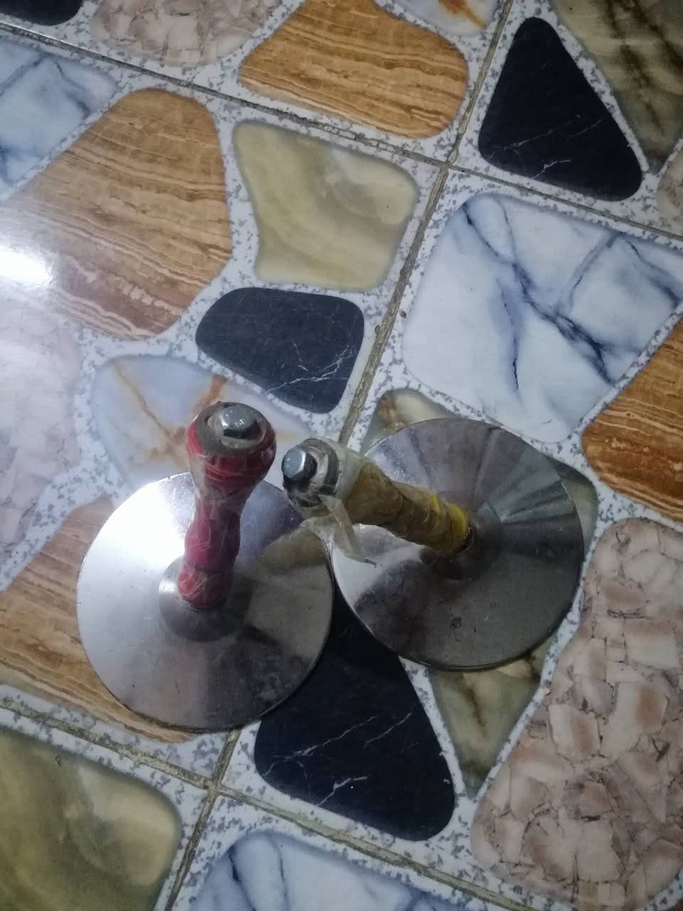 سلام عليكم عدي هذني فناجس للبيع اليريددهن يجي خاص 🤍


**إذا كنت صاحب هذا الإعلان وتريد حذفه لأي سبب، رجاءا أرسل رسالة إلى الدعم الفني**