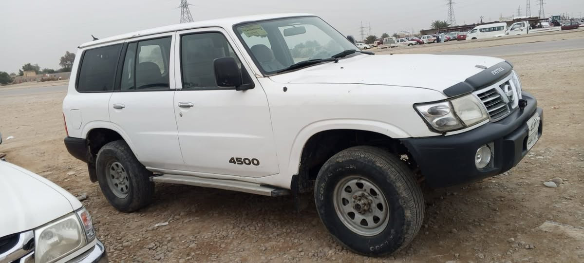 السلام عليكم 
سياره بترول للبيع موديل 2002سياره جاهزه گير محرك حدادين سياره دبل ولوي أسترالي بانزين وغاز سياره مگفوله من الضربه والطخه رقم سليمانيه السعر 95وبيهه مجال مكان السياره ذي قار الرفاعي والأستفسار على الرقم ***********
