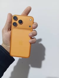 آيفون XR • ذاكرة ٦٤ • بطارية ٨٨٪