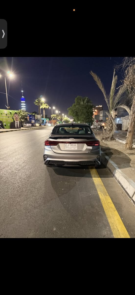 السلام وعليكم فورتي 2023 معوقين عندي وكاله عامه والمعوق موجود بغداد السياره خير من الله جاهزه مابيه اي نقص مواصفات تدفئه بل كشنات نقطه عمياء وباقي المواصفات نص فول ماشيه 66 ميل حادثه فقط خشم البنيد ومصبوغ عله كده وبيه بارد بل جامغ الأمامي السعر 136 وبيهه مجال جدا بسيط مكاني بغداد الحريه لاستفسار ***********
