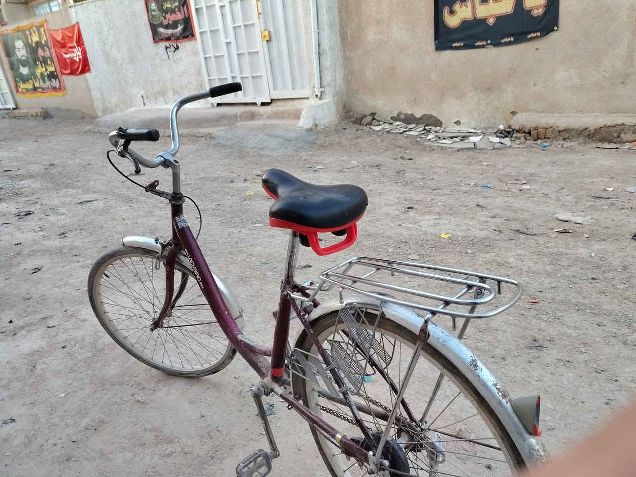 سلام عليكم بايسكل بناتي لبيع البايسكل كلشي ما بي البايسكل جان متروك البايسكل نضيف بس ما عدى البايدر ناقصة صجم  ودسك بدلته اله وحجمة 24 والسعر 50 وبي مجال ولي عاجبه يجي خاص 💞


**إذا كنت صاحب هذا الإعلان وتريد حذفه لأي سبب، رجاءا أرسل رسالة إلى الدعم الفني**