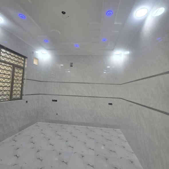 دار للبيع 🏠

في نهاوند الثالثة قريب على شارع 20  وقريب على المدارس 

خدمات كاملة،،،،،،  بناء درجة اولى 

المساحة 200 متر  ،،،،،،،،،  الوجه 10 والنزال 20 

طابق واحد،،،،،،،  طابو صرف،،،،،،،،  بناء 2025

السعر 170 قابل للتفاوض 

للاستفسار اكثر الاتصال على الرقم 
***********
