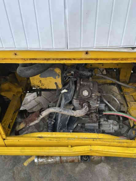 للبيع تكتك زيل موديل 18 اوراق اصليه كبل للشارع1500 مليون ونص قفل مكاني بغداد الحريه ***********
