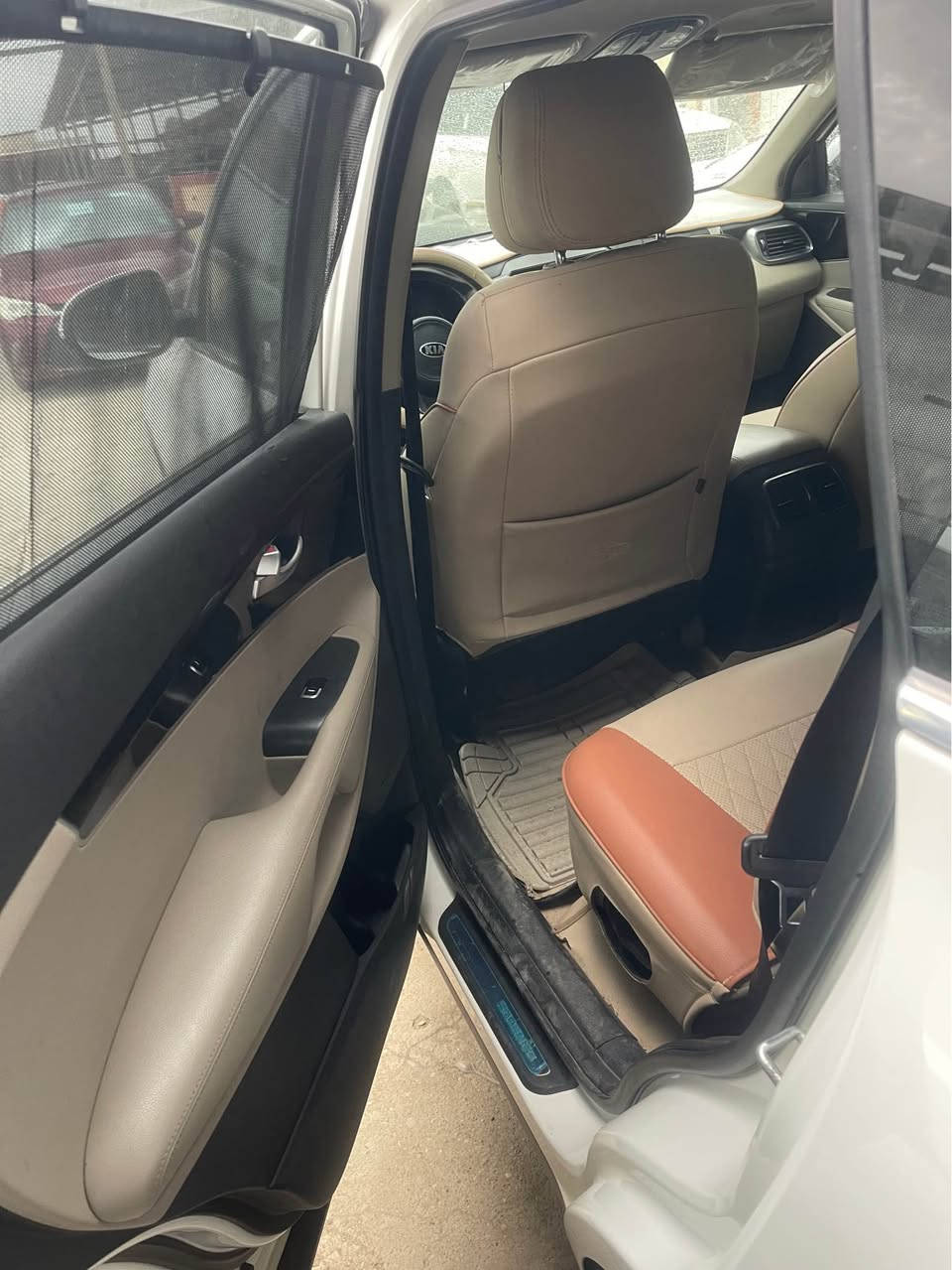 للبيع كيا سورنتو موديل 2016 وارد خليجي محرك دوش فول مواصفات عدا البصمة سيارة كفاله عامة من الصبغ والضرر دعامية لدعامية سعر 188$ بي مجال تواصل كورك واتساب *********** دهوك, العراق
