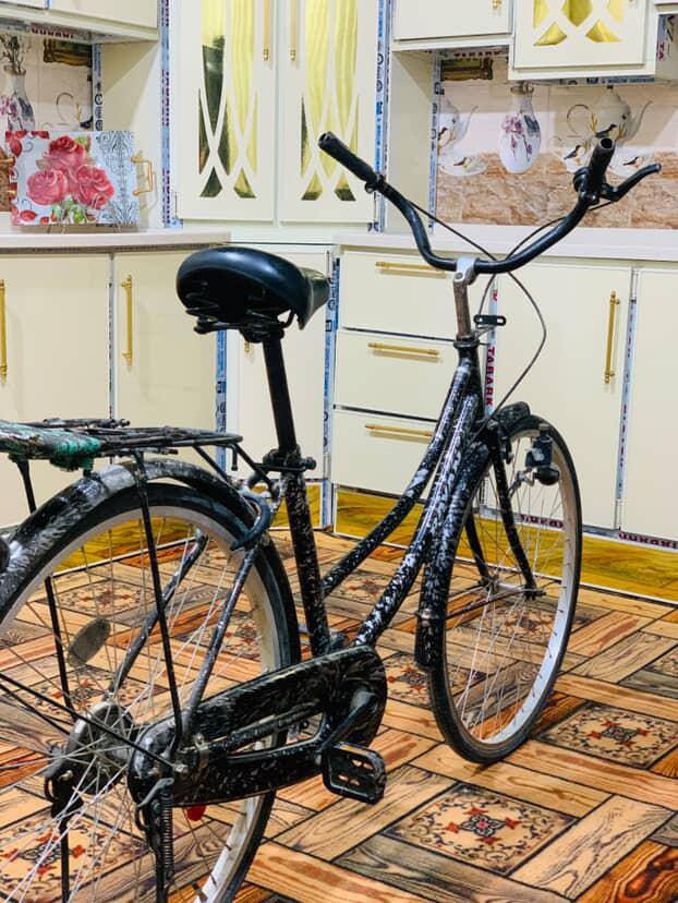 السلام عليكم
بايسكل حلو موشام بناتي حجم 26موديل 2024 بي بنجر الورا بيعلك هل موجود125 الف وبيه مجال حق جيه مكان كربلاء العطيشي ***********
