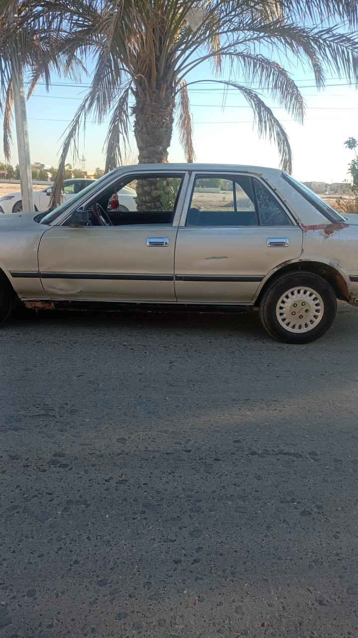 السلام عليكم كروسيدا موديل 1989  لبيع 
محرك كير شرط محرك بلادي 
السياره فحص كمرهااا مدفوع 
مراوس هم يرهم 
***********
