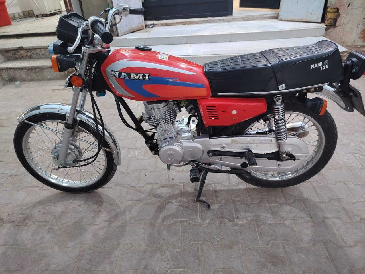 السلام عليكم دراجه للبيع اوراق سكنر مو تعمير شلامجه اول تبديله  دهن الها سعر خاص / رقم ***********4
