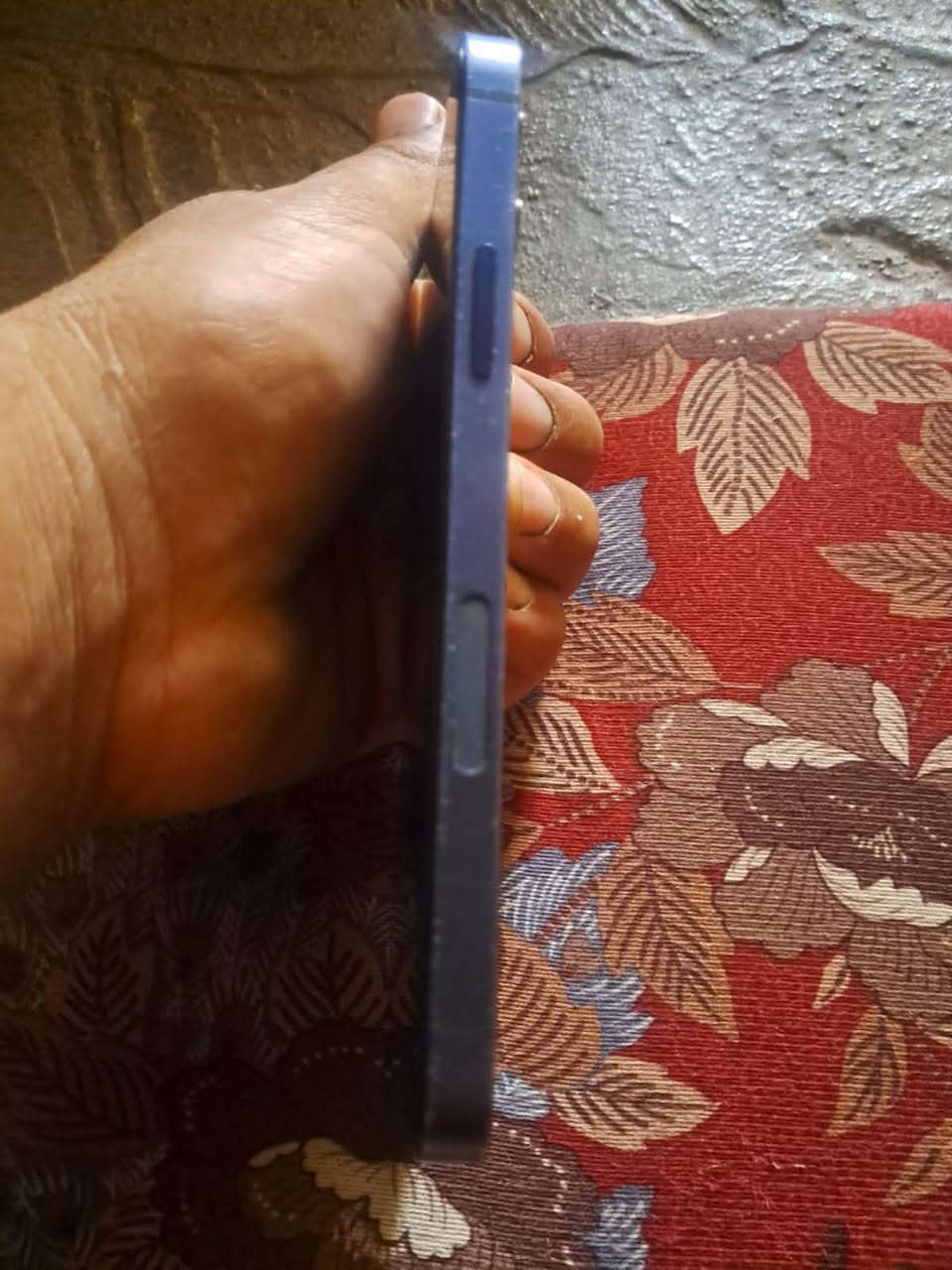 سلام عليكم ورحمة الله وبركاته
شلونكم اخوان اخوات 
شباب عندي هاذا ايفون 12عادي مابي كلشي بدلتله شاشه قبل سبوع كلشي مابي بطاريه اب لاديه، بطاريه 75 بعد كلشي مابي تجي تفحص او تاخذه او الله او محمد او علي وياك شاشه اصليه او سعره 200او بي مجال المكان بغداد  تشتري اتصل ما تشتري اعبر  الرقم ***********او الخاص كذالك مفتوح
