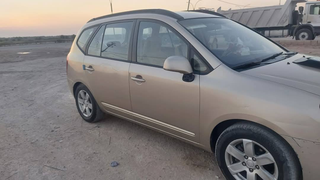كيا راندو  2008 السياره خير من الله نضيفه وجاهزه  السعر 90 
السنويه بسمي تحويل ثاني يوم


**إذا كنت صاحب هذا الإعلان وتريد حذفه لأي سبب، رجاءا أرسل رسالة إلى الدعم الفني**