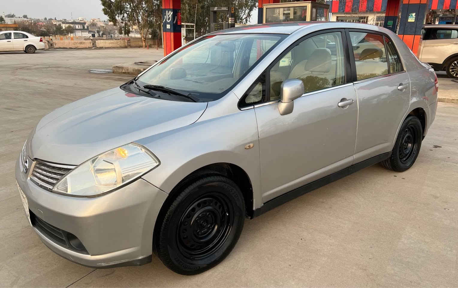 نيسان تيدا موديل 2008 رةقةم سليماني سةنةوي ساليكة بةسةر چووة گير عادي گير مةكينة تةبريد تةقةو رةقة بةشةرت 4 پارچةي بوياخة بي ناو گرتن بي ليدراو نرخ 73 گةلا و مةعامةلة شوين چةمچةمال 
***********
*********** شمشمل, السليمانية
