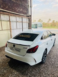 سياره MG GT5.  السعر ١٠٣ كفاله من كلشي فقط رصعه بالجاملغ خلفي   سياره ...