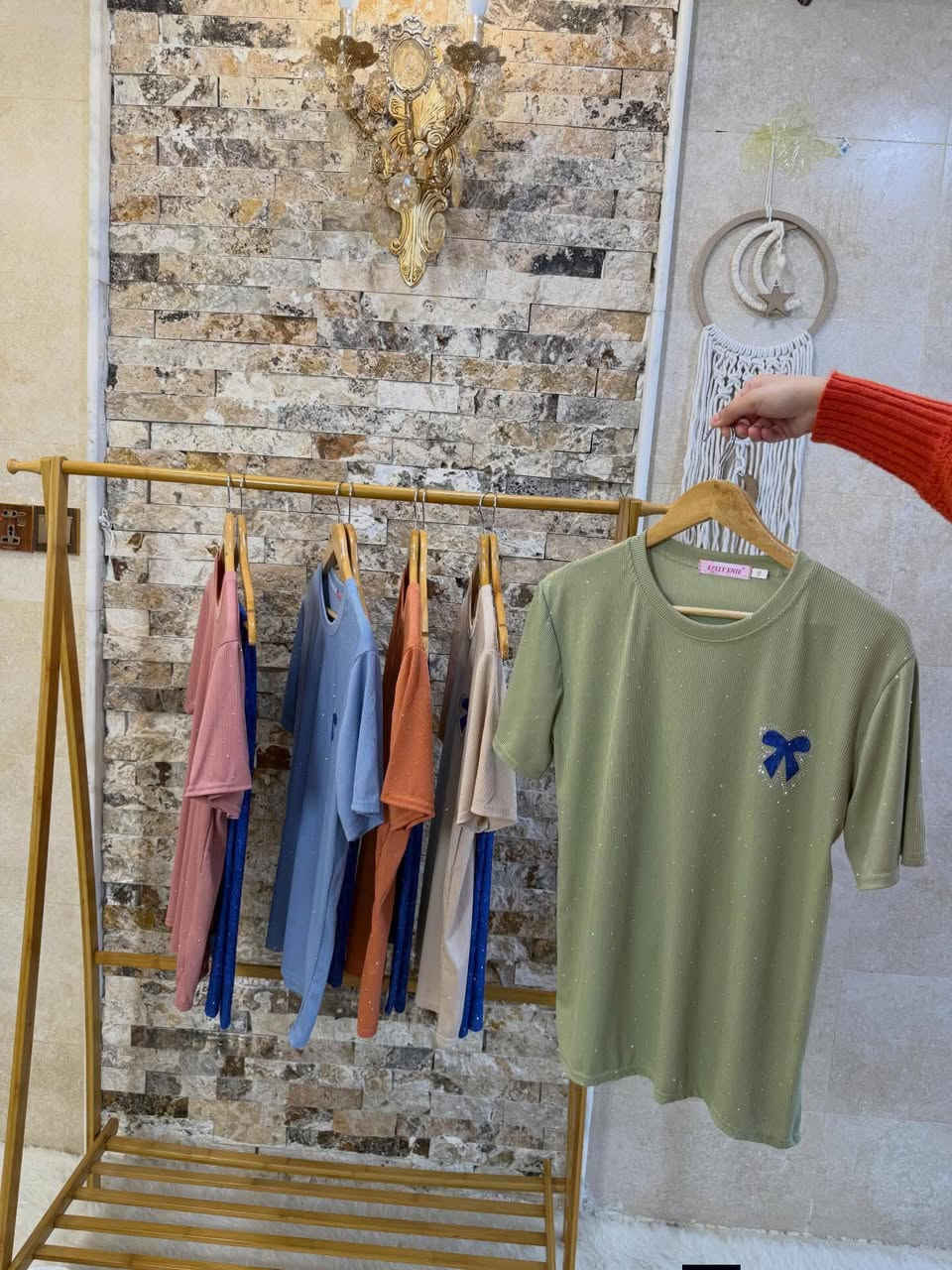 #عرض_تخفيضات_قطع_اخيره
تراك ستراس ✨
خامة درجه اولى مسيّم تخبل لبسها ناعم ومريح على الجسم 👌
متوفر بقياسات XL و XXL
#السعر ٧٠٠٠ قطعتين ب ١٥
يتوفر #توصيل الف دينار فقط


**إذا كنت صاحب هذا الإعلان وتريد حذفه لأي سبب، رجاءا أرسل رسالة إلى الدعم الفني**