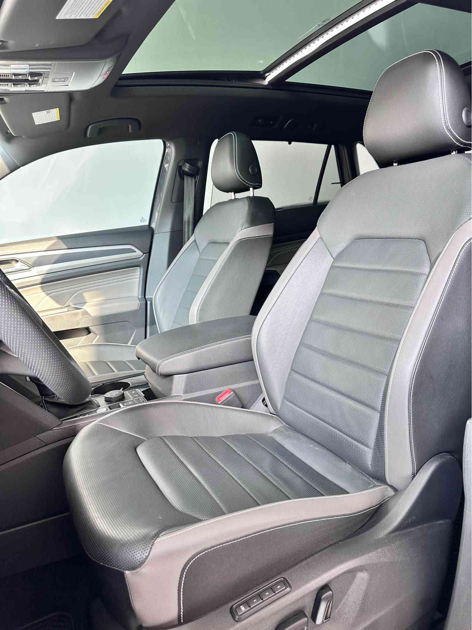 وصول الجديد فولكسفاغن اطلس SEL R_LINE PREMIUM CROS SPORT  محرك V6 تنفس طبيعي سيارة فول مواصفات واحد على واحد 

رقم السيارة : بدون رقم يترقم شمالي 
موقع السيارة : دهوك 
نوع السيارة : اطلس كروز سبورت ار لاين بريميوم اعلى فئة 
موديل السيارة : 2023
المسافة المقطوعة: 13.000 ميل 

مواصفات: 1/1 

بصمة تشغيل 
بصمة ابواب 
تشغيل عن البعد 
كراسي جلد كهربائي وخزن 
كراسي تدفئة وتبريد 
كراسي خلفية تدفئة 
اوتو بارك 
شاحن وايرلاس للجوال 
مداخل USB وتايبسي 
بانوراما 
صندوك كهربائي 
حساسات امامية خلفية 
كاميرات فتل 360 درجة 
سستم سماعات Fender Premium
لايت زينون LED مع عدسة متحركة ترحيب 
ستيرن تدفئة 
نظام اوتو ستوب 
رادارت فتل 
رادار مانع تصادم انامي 
رادار خلفي 
رادار خروح عن المسار 
رادار نقطة عمياء جانبي مري 
كيجات الكترونية مع حزمة اشكال 
صندوك كهربائي 
الابواب اضاءة ترحيب علامة فولكسفاغن 
مودات القيادة ثلج + ايكو + نورمال + كوستوم 
مرايات قابلة للطوي كهربائي 
ستاير خلفية بردات 
هوك خلفي 
دفع رباعي فورمتيك 
الويل 21 اينج 

سيارة بيها بعد مواصفات عديدة 

ملاحظات: بدون صبغ كفالة عامة عدا شبر بارد جاملغ امامي بدون دواخل بدون ايرباك سيارة جديدة ما شاء الله 

السعر 33.500$ 

للأستفسار :

***********
*********** سميل
