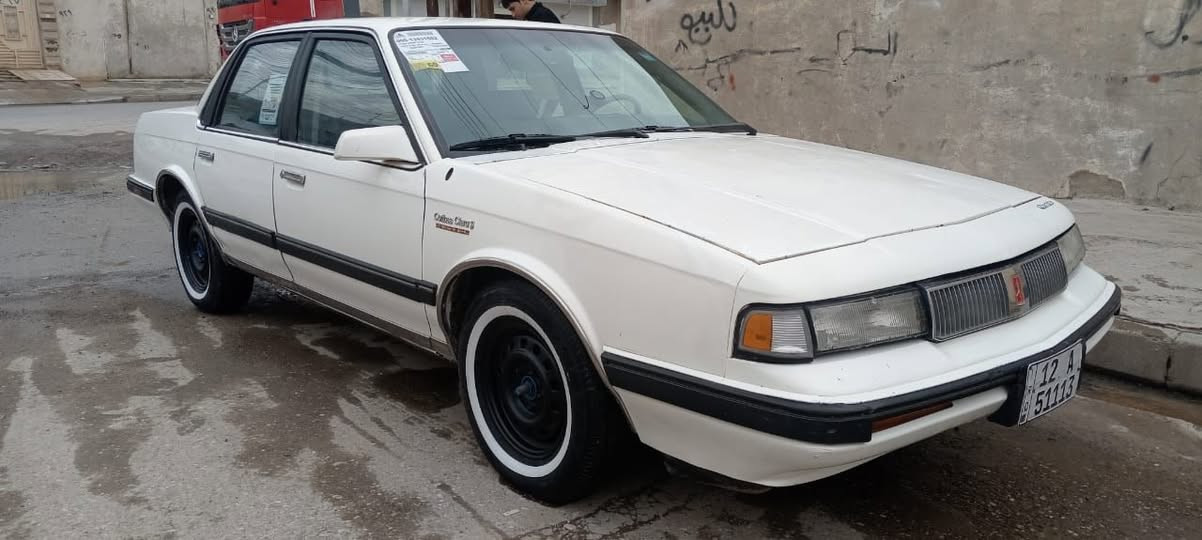 سلام عليكم سياره اولدز نضيف للبيع سنويه 30 نينوى رقم اجنبي سياره بيها صبغ فقط بونيد وجاملغ امامي تدفئه كهربائيات كلها شغاله السعر 40وبيها مجال وترهم معارض للاستفسار الاتصال على ***********
