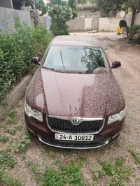 سكودا سوبر • ٣ قطع صبغ • بدون ايرباق