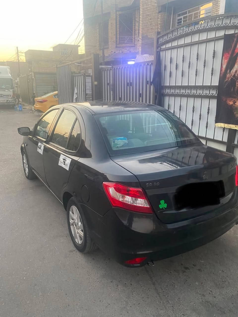 ساينا موديل ٢٠٢٠ رقم بغداد كير أوتماتيك  بصمة تشغيل تحكمات ستيرن بلوتوث اربعة جام كهرباء مثبت سرعة محرك وكير وتبريد ( تبريد ابد ما يفصل بالأزدحام )  وحدادية صدر بحالة جيدة جداً ماشية ٩٧ بدون حادث بدون صبغ شواصي لغود كلة على وضع الشركة فقط خشم الجاملغ جهة السائق بيه فقط بارد مقدار شبر درايم شفت ايسر بيه صوت والجامة الامامية بيها فطر الباقي أي نقص ماكو السيارة بأسمنا وابيع عقد مروري  تجي تشوف السيارة وتاخذها سونار وين ما تريد عارضها ب ٦٠ وبيها مجال مكاني بغداد البلديات 
***********
