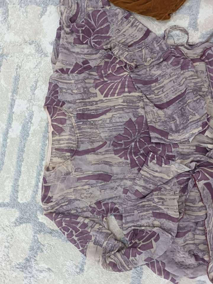 هاورییان  هەمو ئەم جلانەی لەم رەسمانە دیارە هەمو بابەتێکی تیایە  تازەو پاکو خاوێنن کەم بەکارهاتوون نرخی هەموی بەیەکەوە ٣٠ هەزار  نرخەکەی لە جاو جلوجانتاو لەچکەکان  هیج نین موشتەریەک هەموی بەیەکەوە بوی بە کەمتریش بۆی دانرئ شوین هەلەبجەی تازە گەیاندن هەیە


**إذا كنت صاحب هذا الإعلان وتريد حذفه لأي سبب، رجاءا أرسل رسالة إلى الدعم الفني**