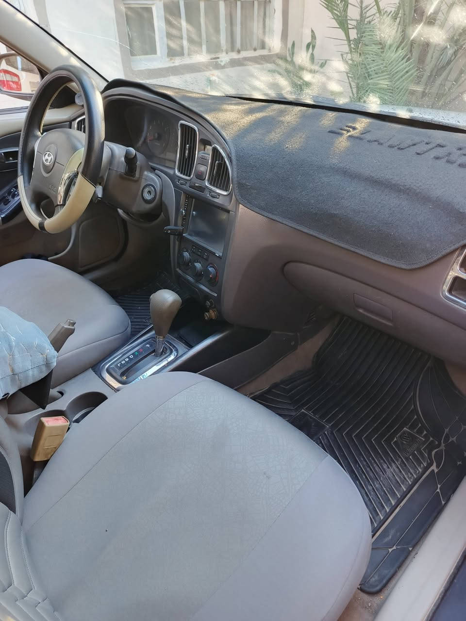 سلام عليكم النتره 2006 رقم بغداد الدولي بسمي السياره بلاديه بدون ضرر صبغ ثلاث قطع محرك 2000 السياره جديدة العنوان ديالى السعر 78 هذه رقم صاحب السياره ***********
