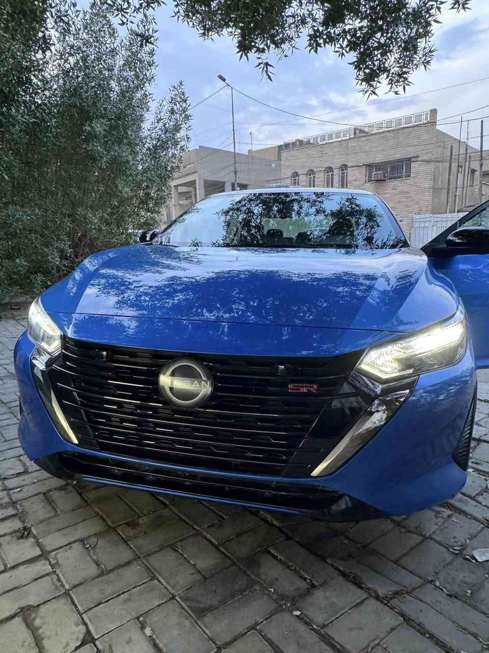 السلام عليكم ورحمة الله وبركاته نيسان سنترا موديل ٢٠٢٤ بدون رقم دخول جديد مواصفات sr اعلى فئة حادث كمى موضح بلصور تصليح صبغ باب وربع دعامية وتعديل بارد.  الاستفسار الموقع الاعظمية  السعر ١٣٨. للأستفسار ***********
